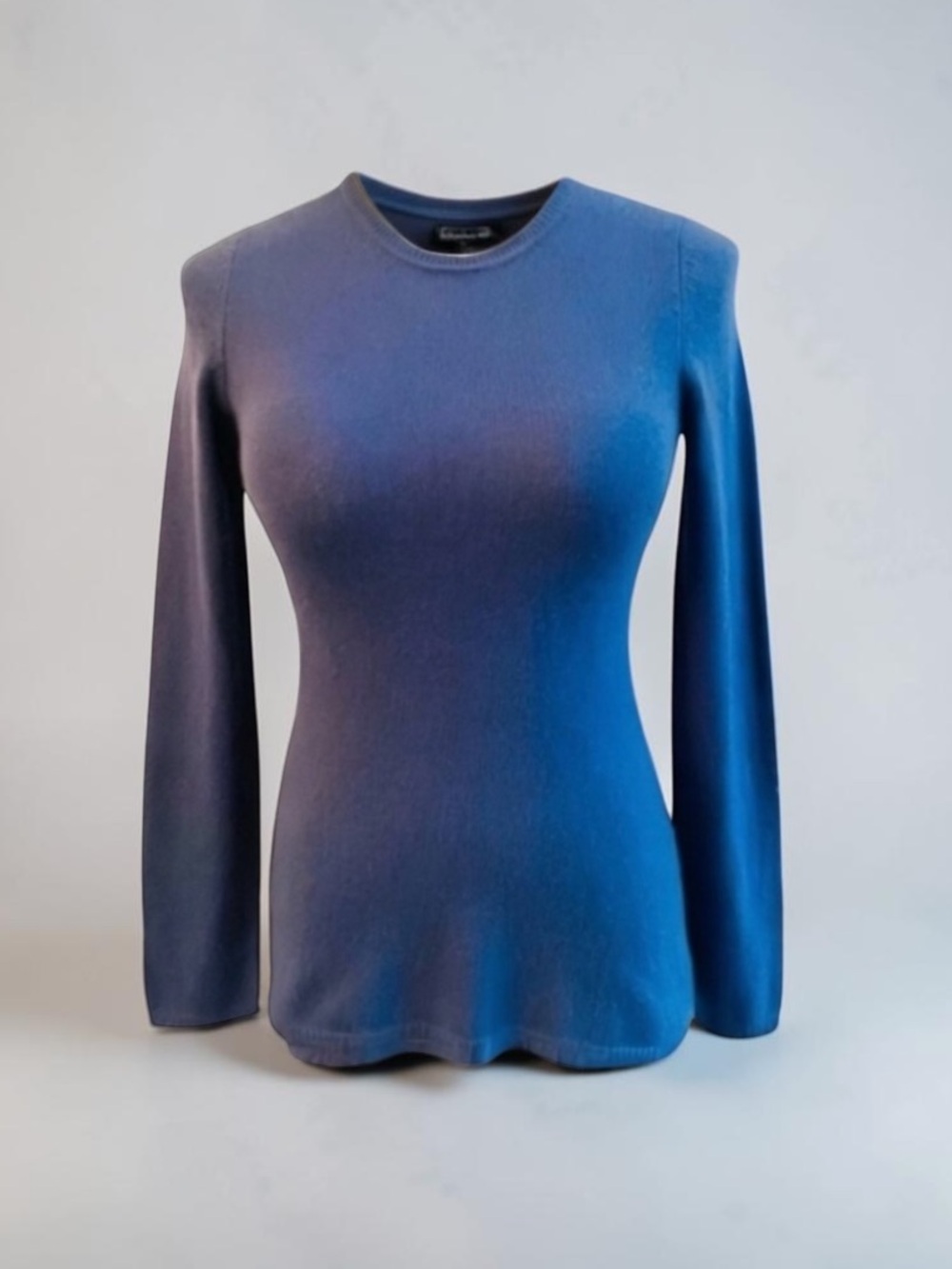 LORD & TAYLOR BLUE CASHMERE SWEATER SIZE XS
